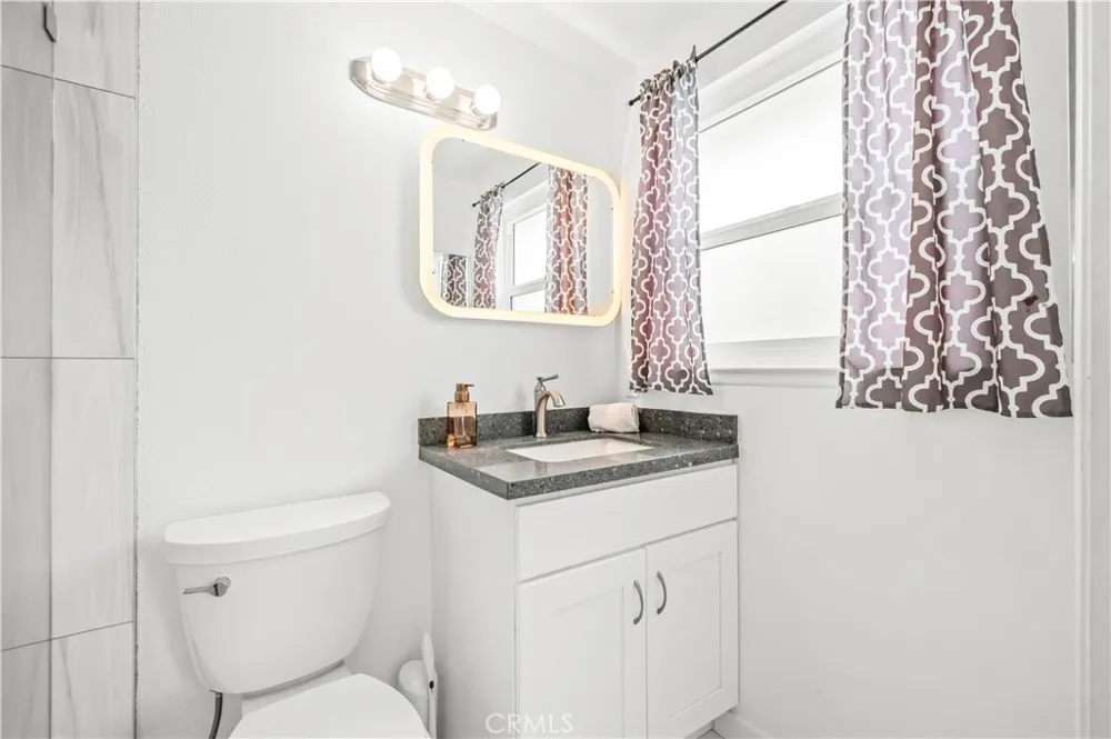 19518 Thornlake Avenue Cerritos, CA 90703