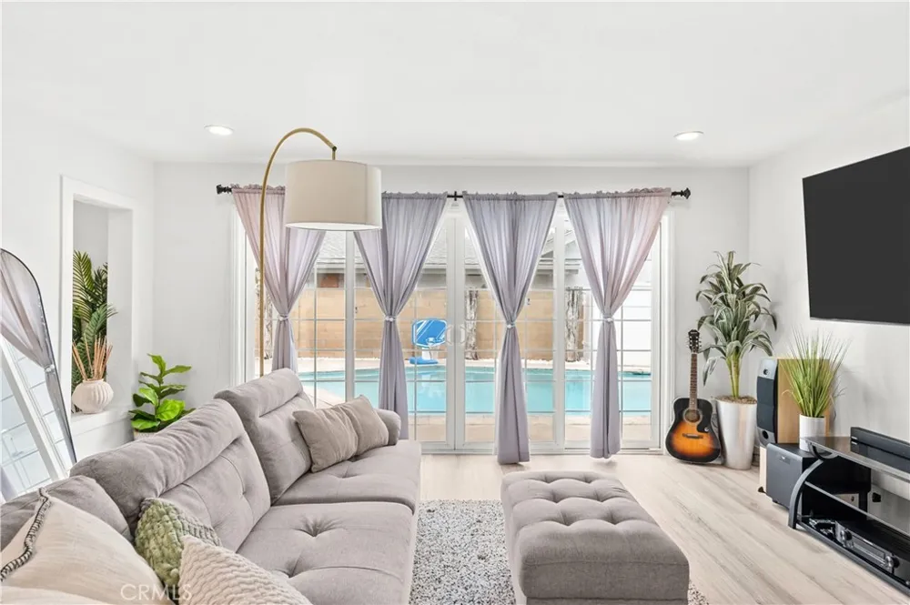 19518 Thornlake Avenue Cerritos, CA 90703