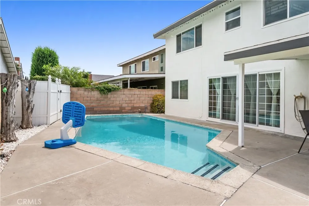 19518 Thornlake Avenue Cerritos, CA 90703