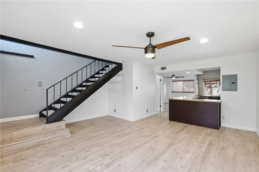 54 Oval Road Irvine, CA 92604