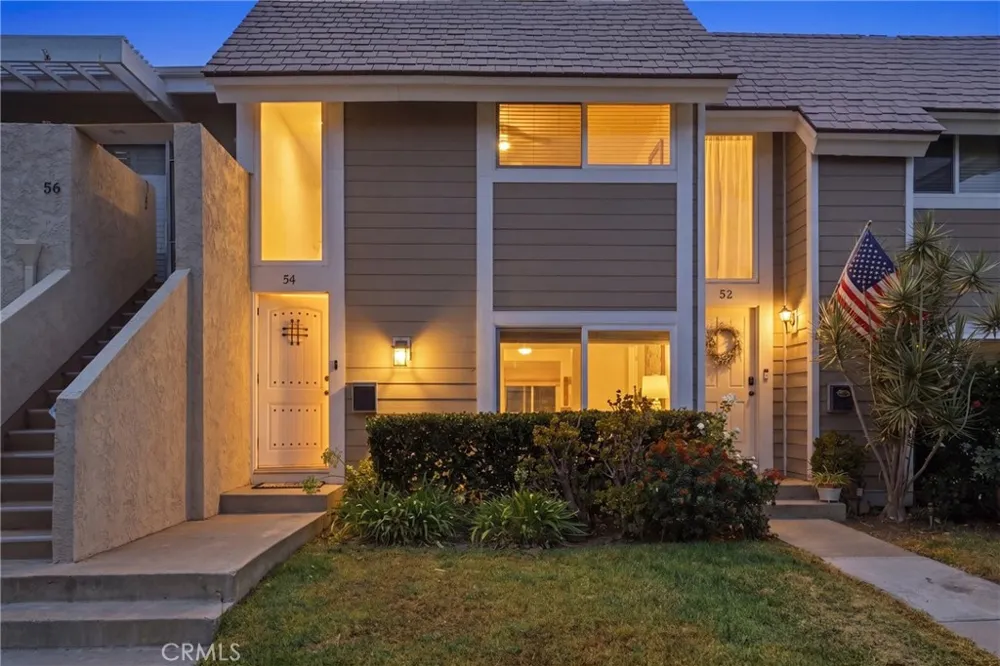 54 Oval Road Irvine, CA 92604
