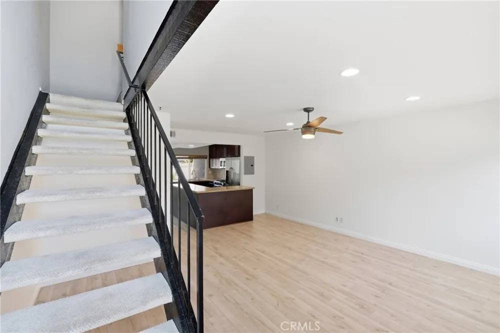 54 Oval Road Irvine, CA 92604