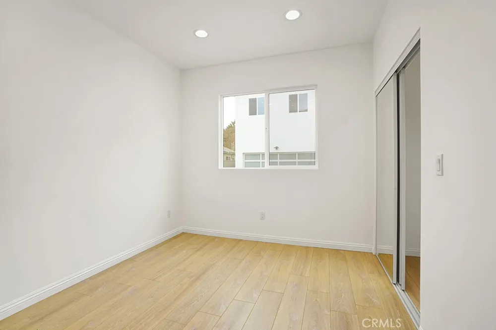 5729 Willow Crest Avenue #5729 North Hollywood, CA 91601