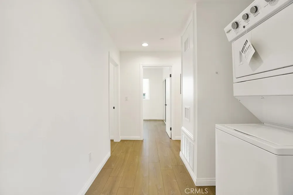 5729 Willow Crest Avenue #5729 North Hollywood, CA 91601