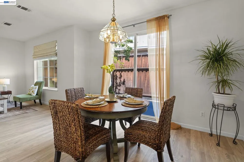10706 Ian Ln Dublin, CA 94568