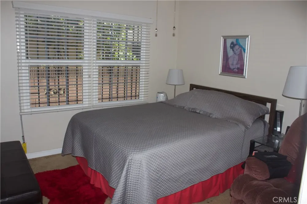 9406 S 10th Inglewood, CA 90305