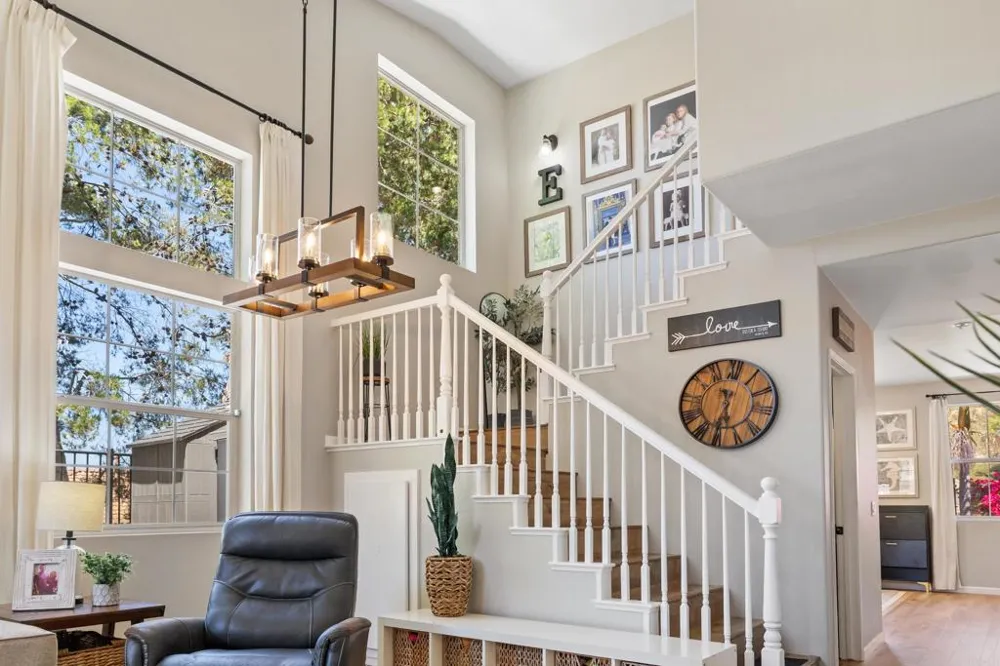 259 Lucia Way Oceanside, CA 92057