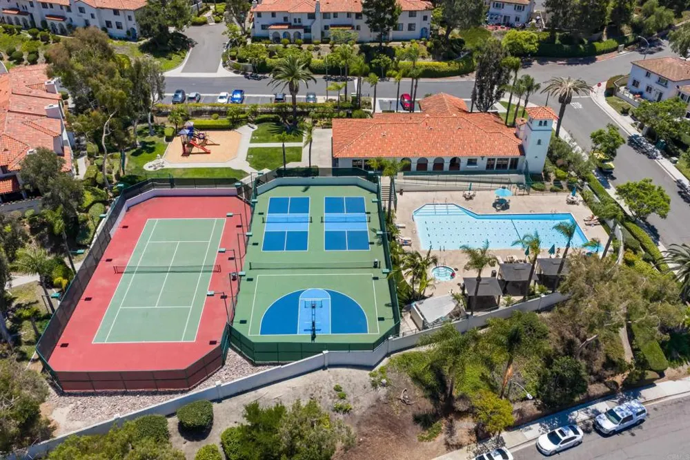 259 Lucia Way Oceanside, CA 92057