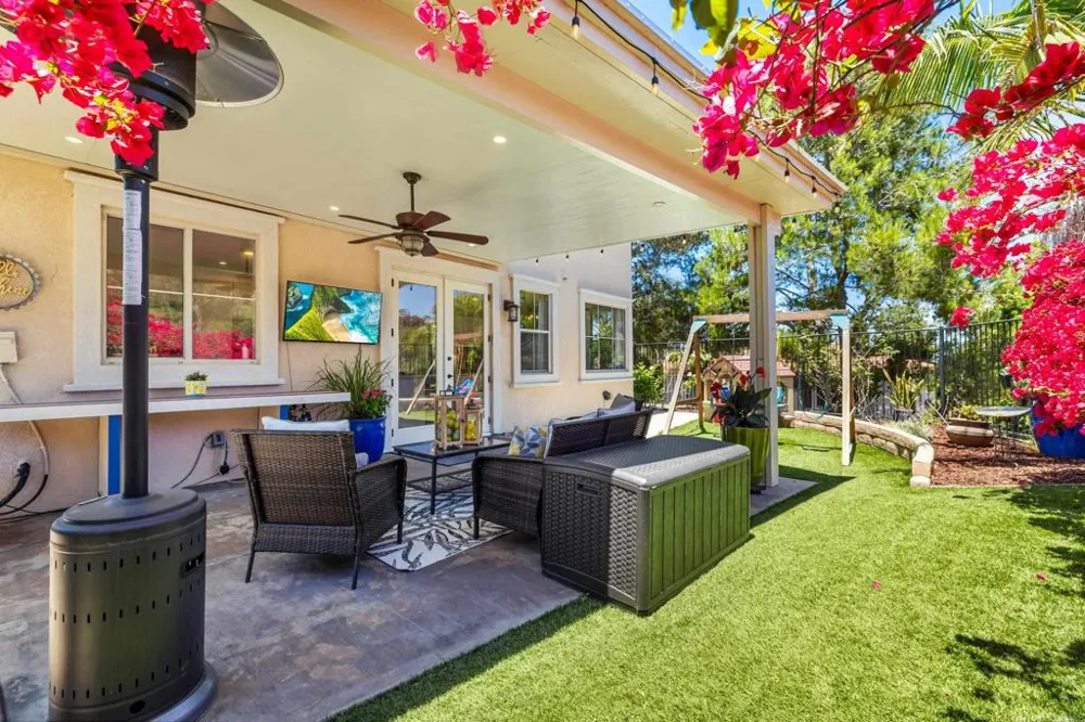 259 Lucia Way Oceanside, CA 92057