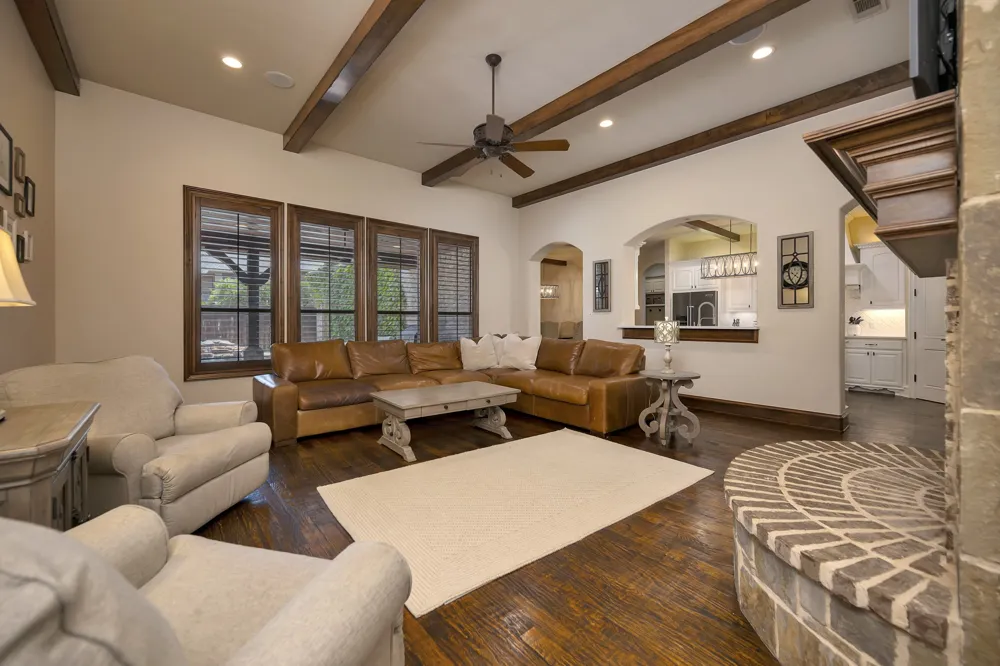 8100 Canyon Oak Drive North Richland Hills, TX 76182