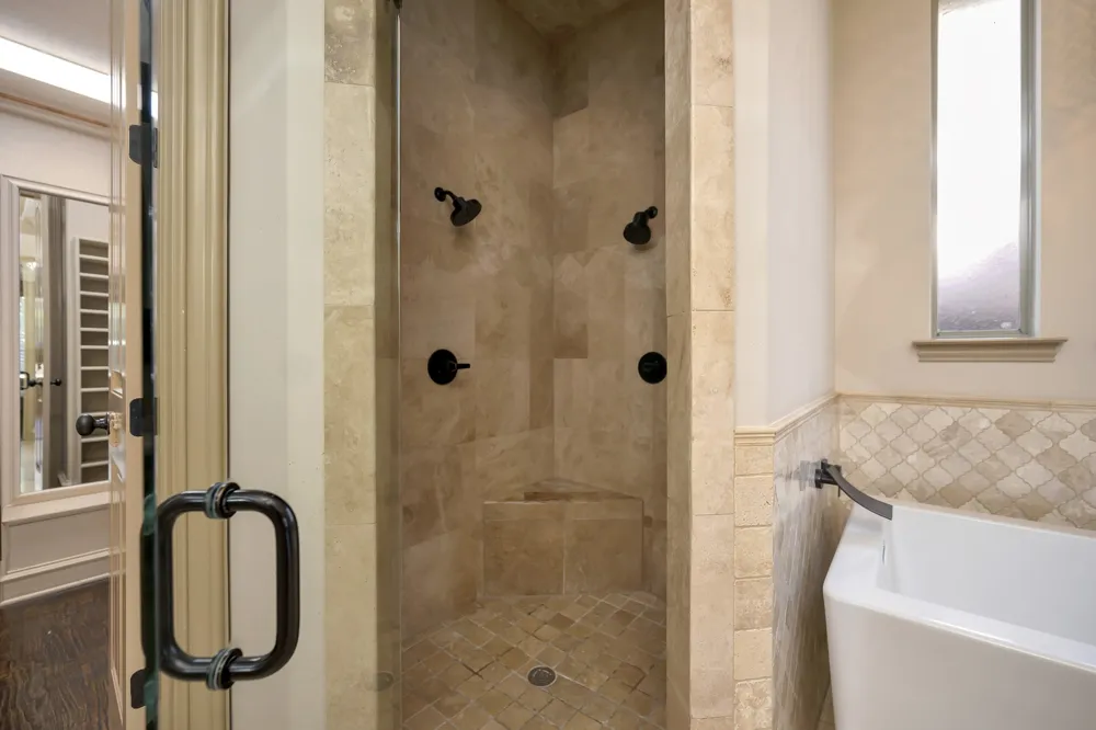 8100 Canyon Oak Drive North Richland Hills, TX 76182