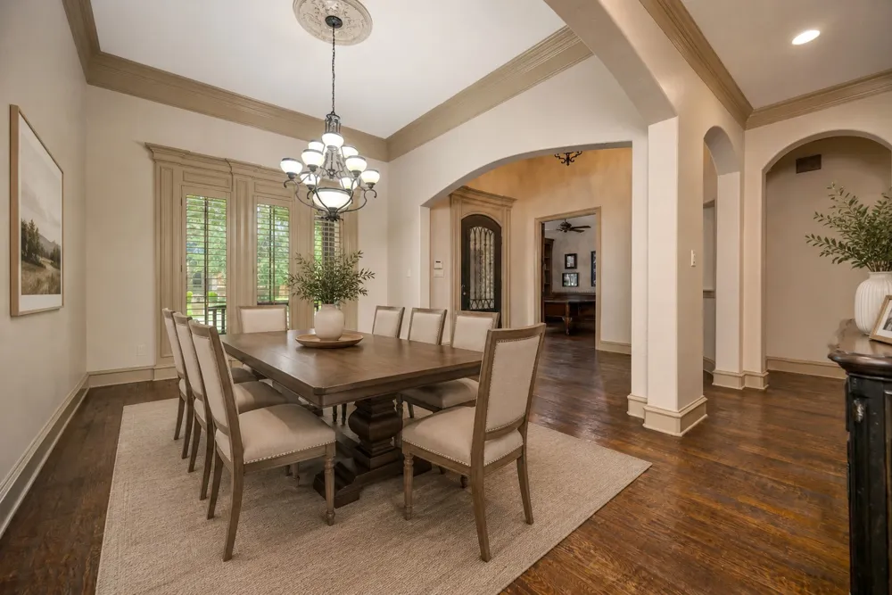 8100 Canyon Oak Drive North Richland Hills, TX 76182
