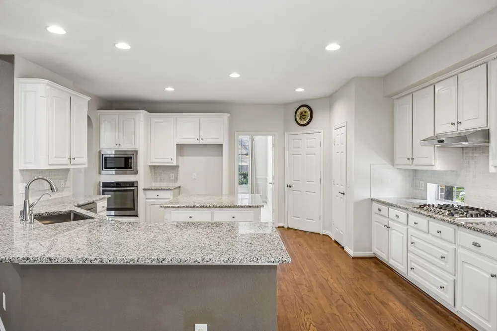 122 Woodland Cove Coppell, TX 75019