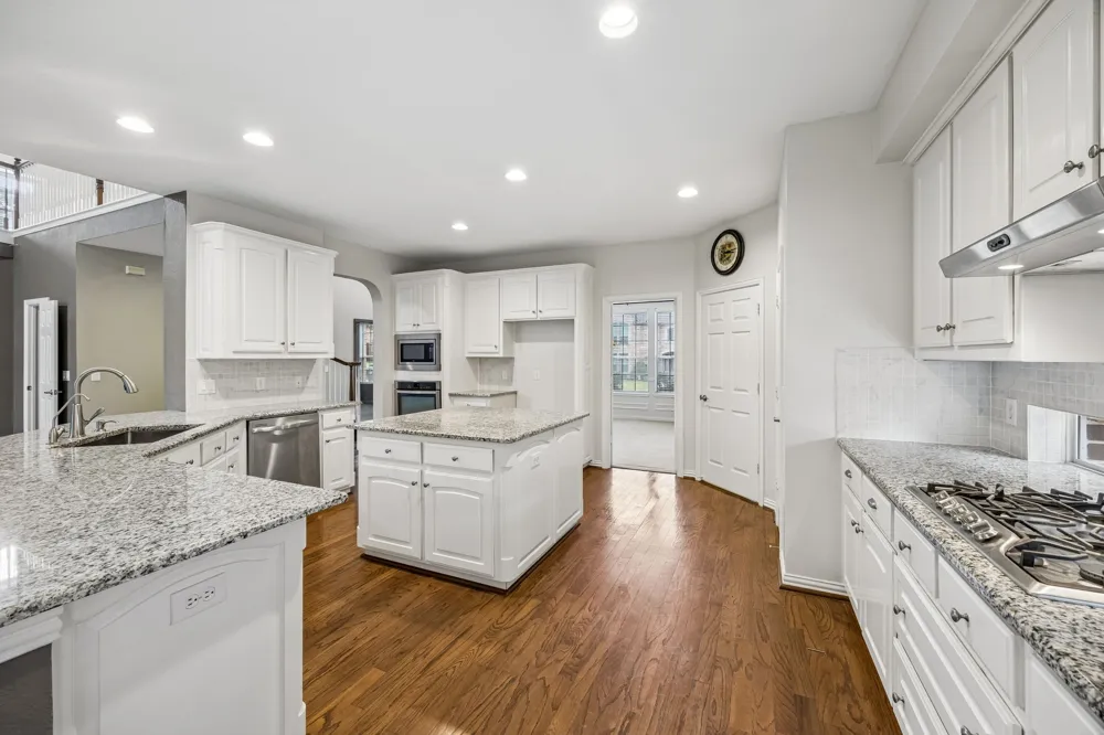 122 Woodland Cove Coppell, TX 75019