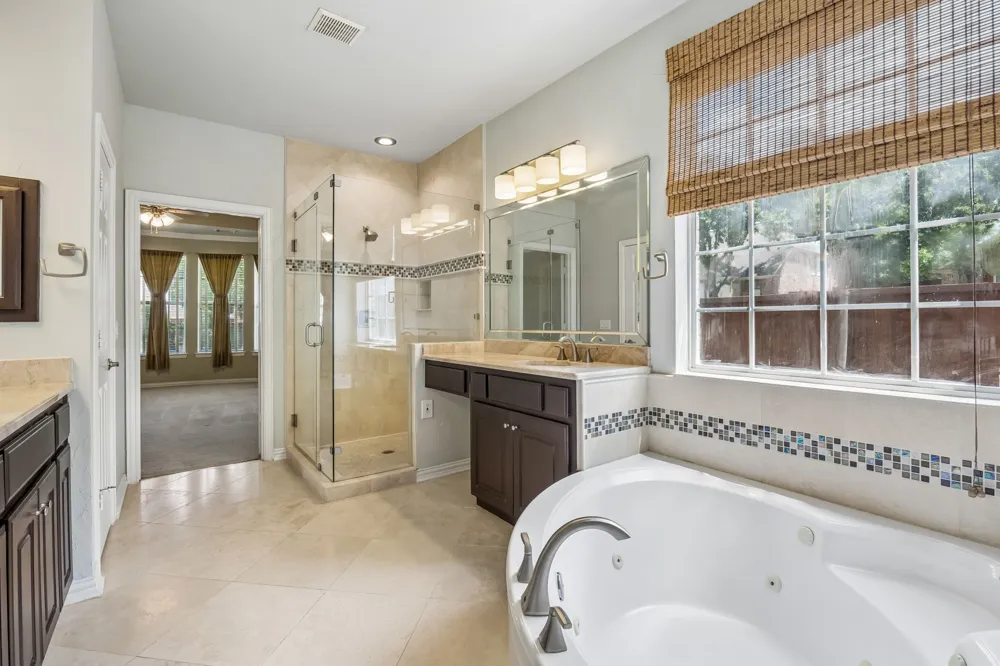 122 Woodland Cove Coppell, TX 75019