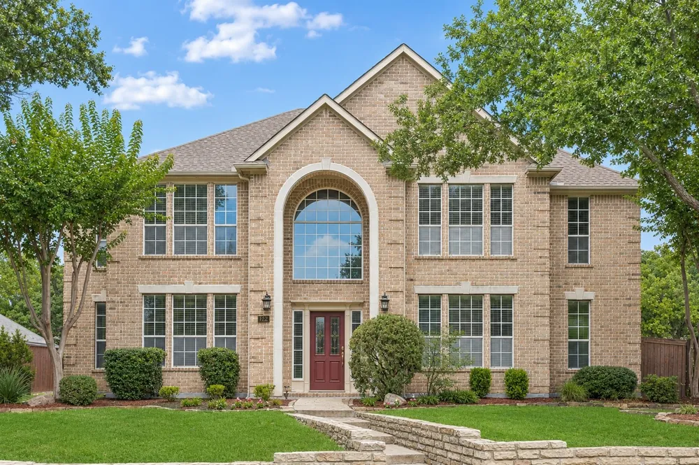 122 Woodland Cove Coppell, TX 75019