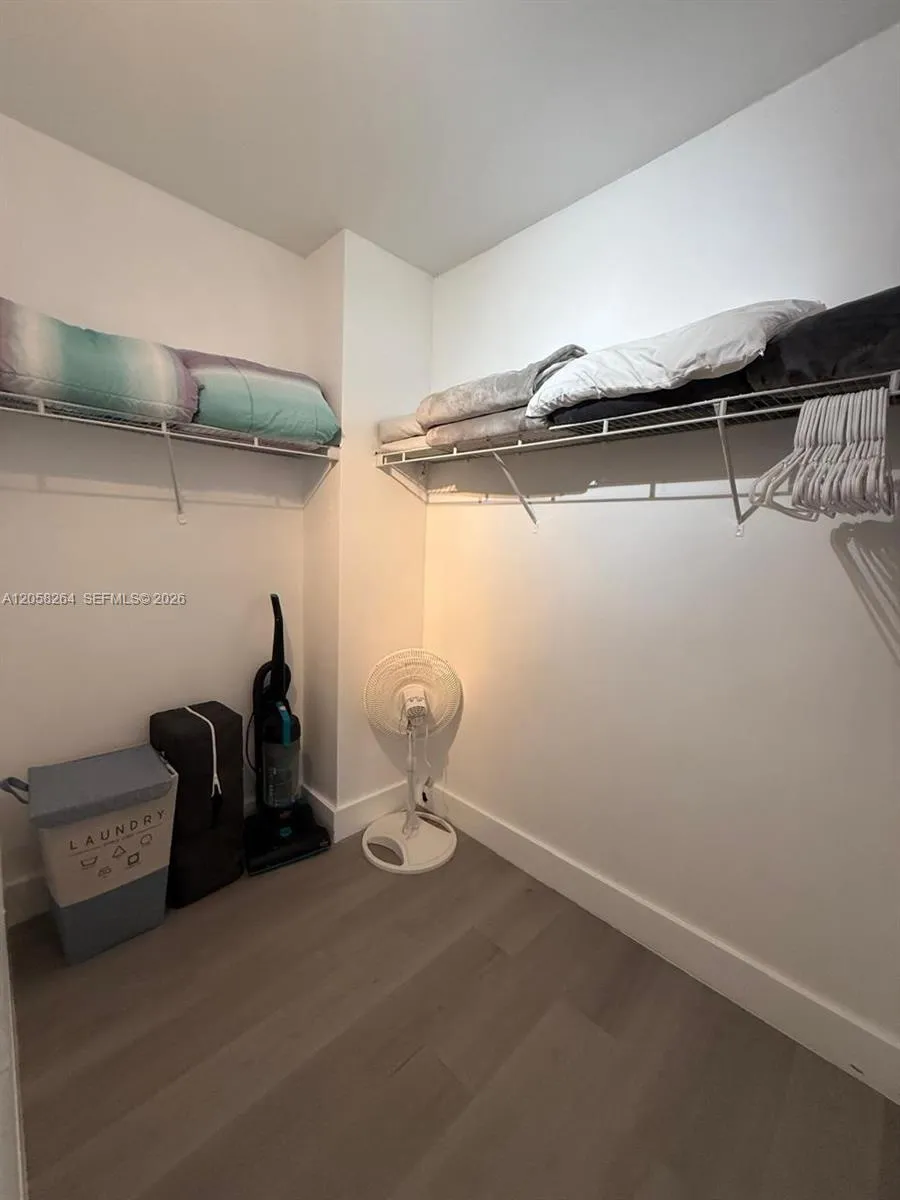 19370 Collins Ave #423 Sunny Isles Beach, FL 33160