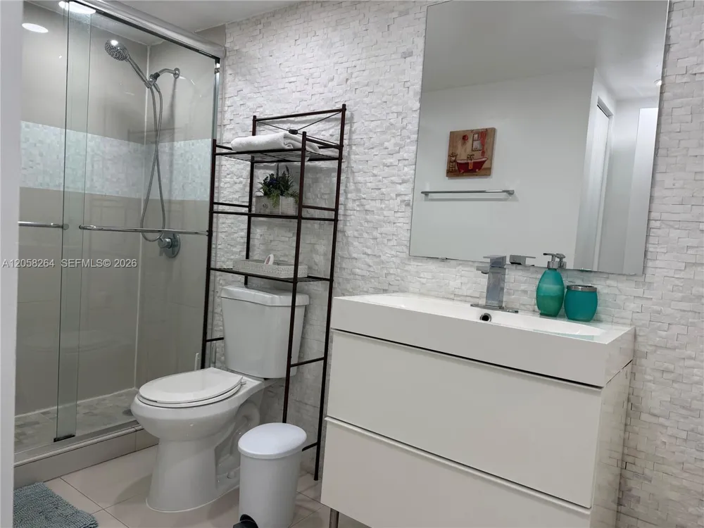 19370 Collins Ave #423 Sunny Isles Beach, FL 33160