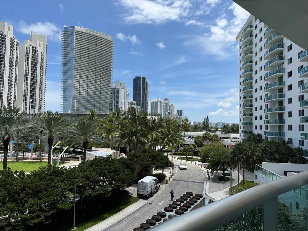 19370 Collins Ave #423 Sunny Isles Beach, FL 33160
