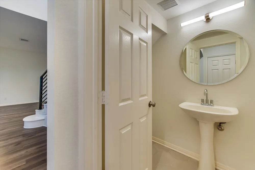 1011 Brodie Street #8 Austin, TX 78704