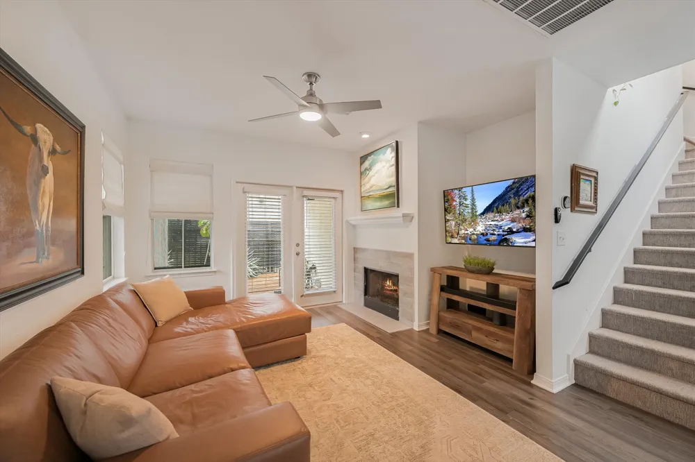 1011 Brodie Street #8 Austin, TX 78704