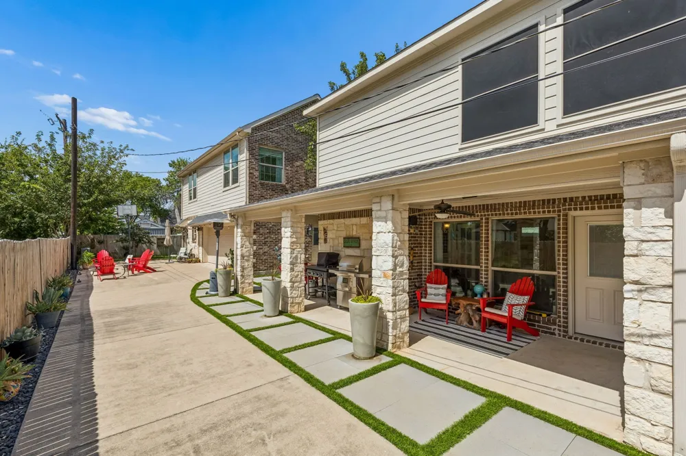 302 Denton Drive Roanoke, TX 76262