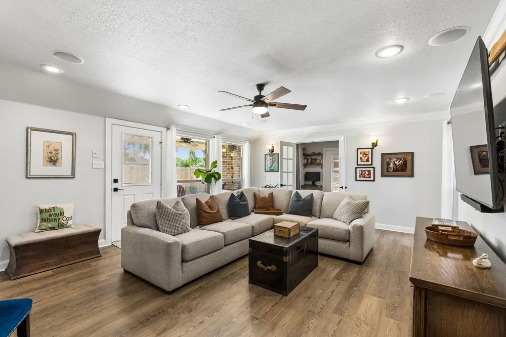 302 Denton Drive Roanoke, TX 76262