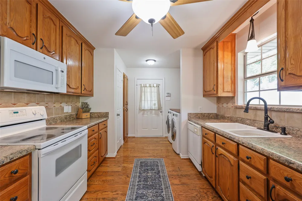 626 Epps Road Palmer, TX 75152