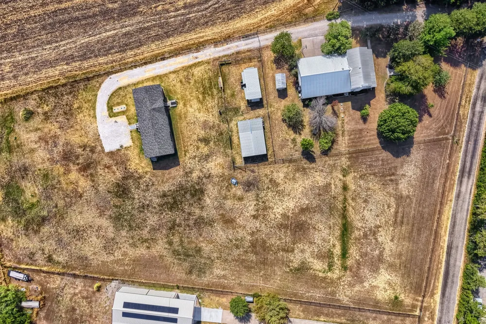 626 Epps Road Palmer, TX 75152