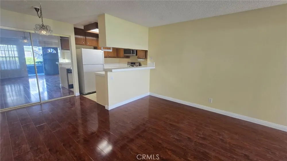 18292 Parkview Lane #104 Huntington Beach, CA 92648