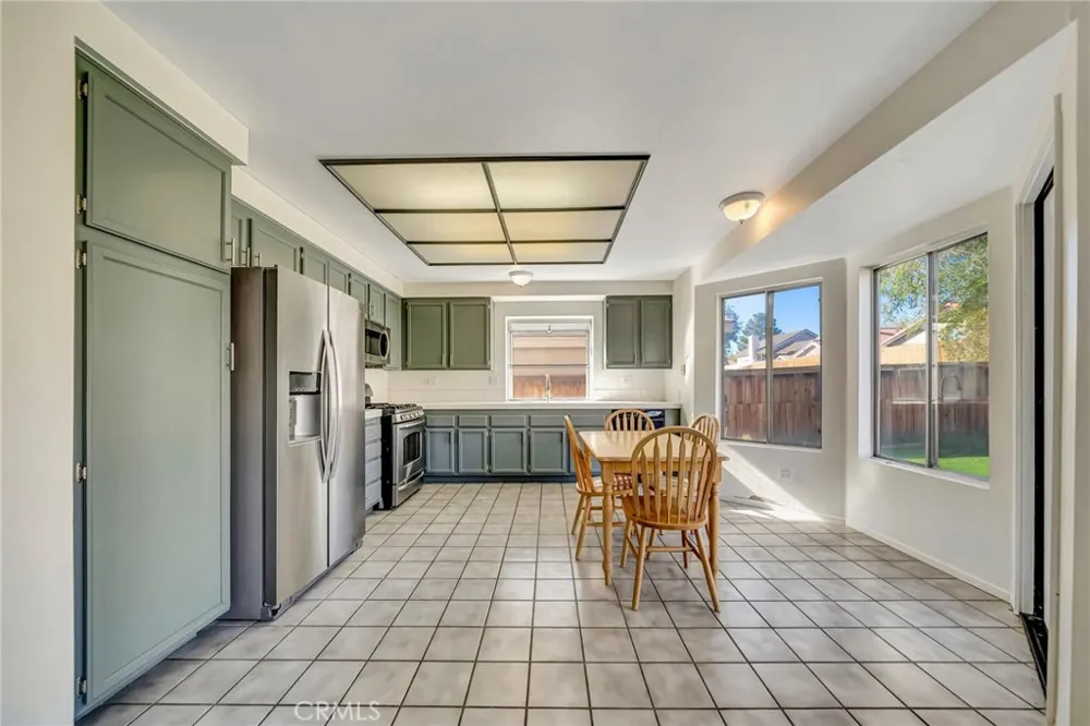 1009 Heatherfield Rosamond, CA 93560