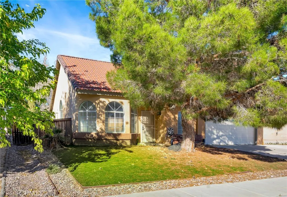 1009 Heatherfield Rosamond, CA 93560
