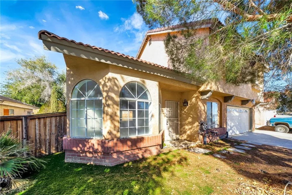 1009 Heatherfield Rosamond, CA 93560