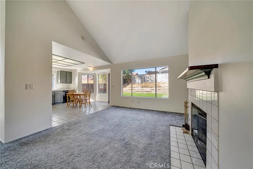 1009 Heatherfield Rosamond, CA 93560