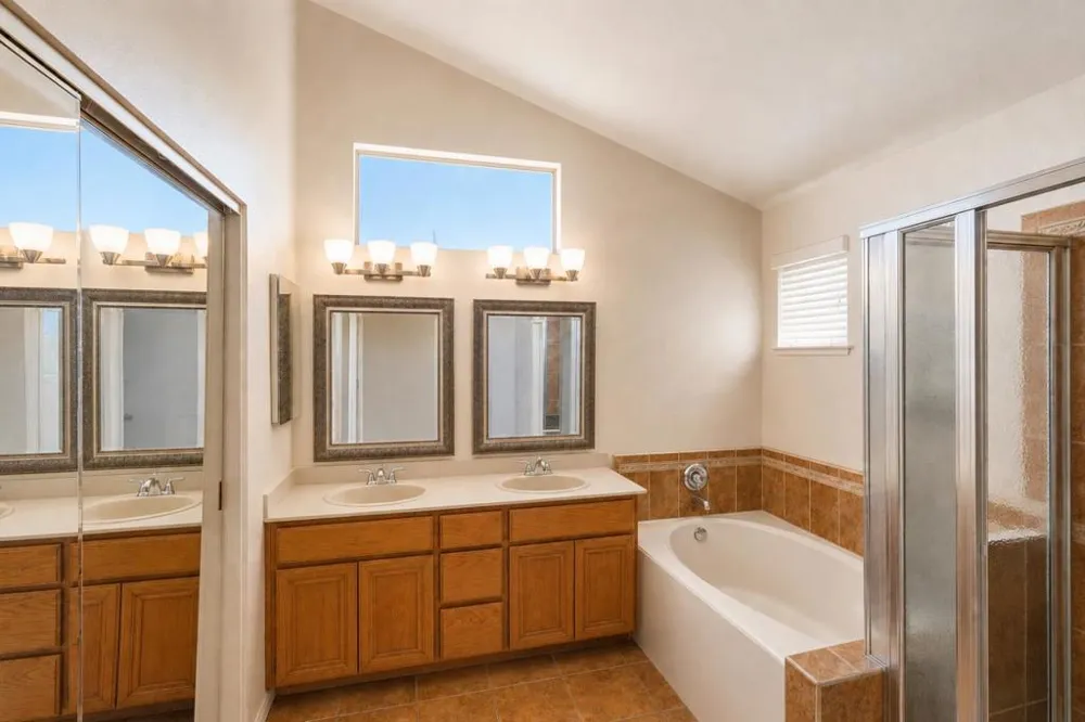 1182 Seasons Drive Pittsburg, CA 94565