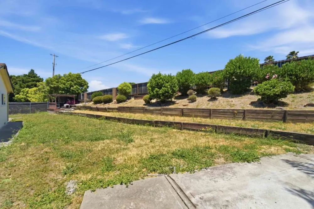 261 Highlands Court San Pablo, CA 94806