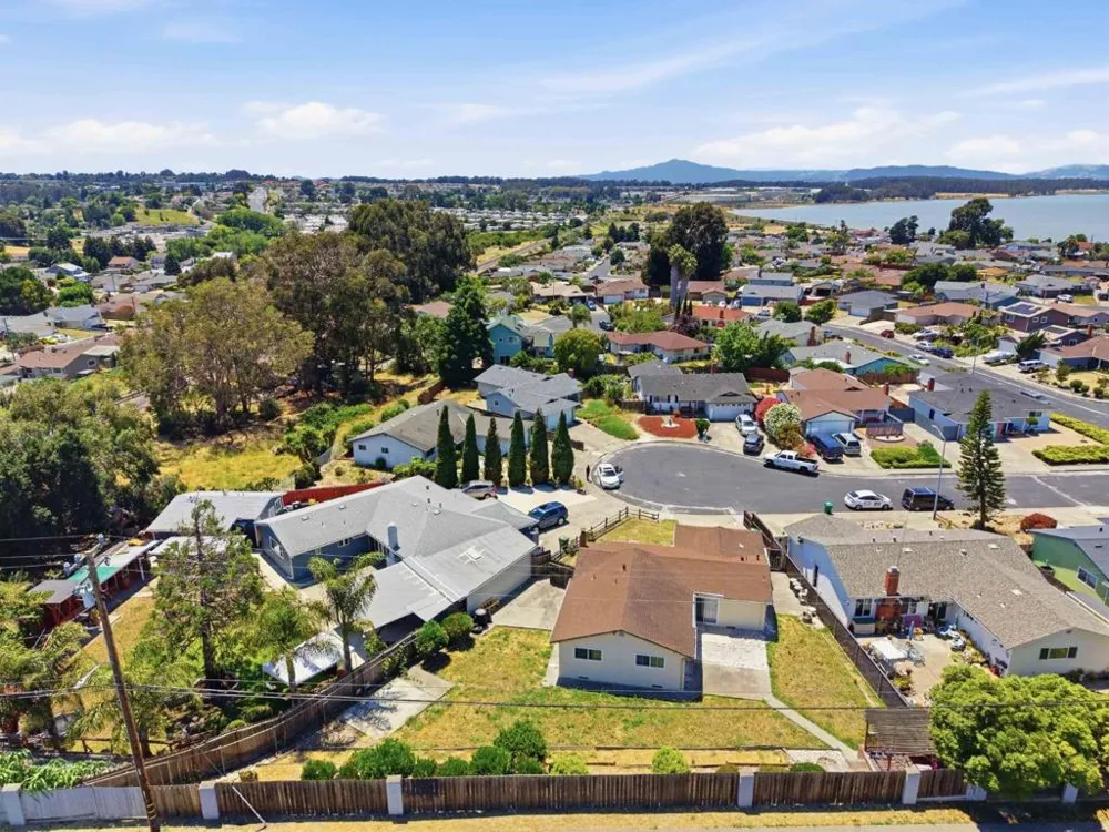 261 Highlands Court San Pablo, CA 94806