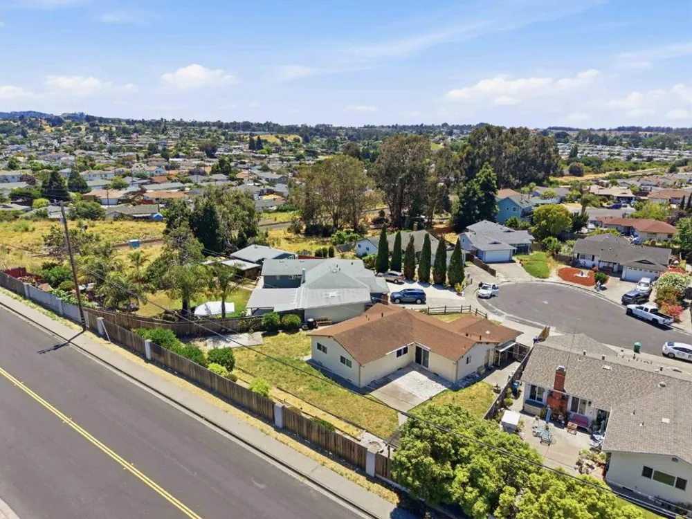 261 Highlands Court San Pablo, CA 94806
