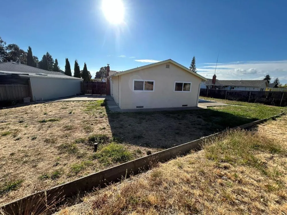261 Highlands Court San Pablo, CA 94806
