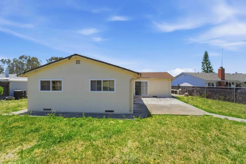 261 Highlands Court San Pablo, CA 94806