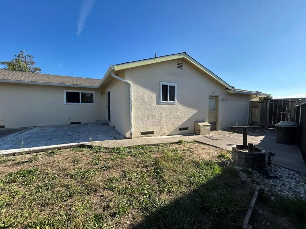 261 Highlands Court San Pablo, CA 94806