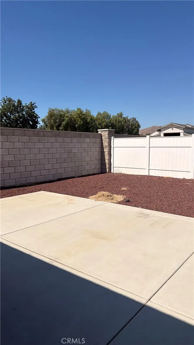 11088 Spruce Avenue Bloomington, CA 92316