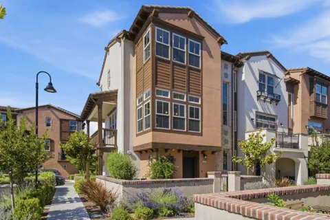 2348 Toledo Terrace
