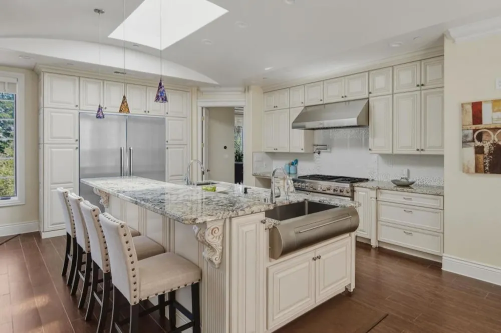 730 S El Monte Avenue Los Altos, CA 94022