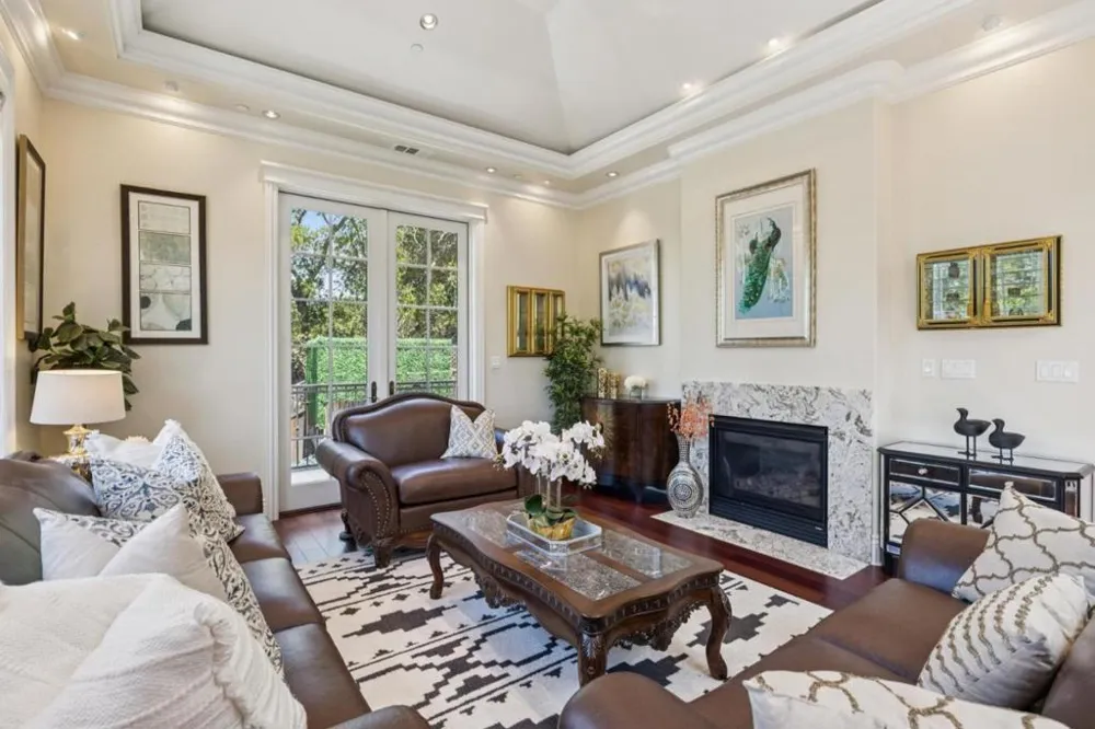 730 S El Monte Avenue Los Altos, CA 94022