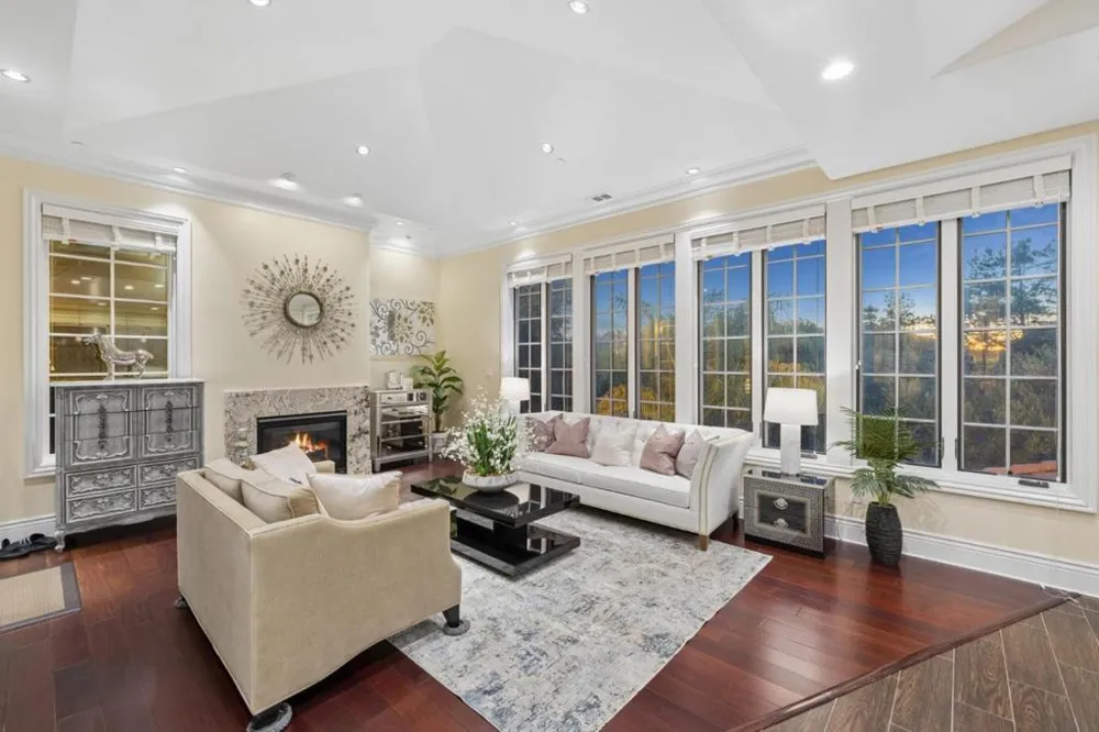 730 S El Monte Avenue Los Altos, CA 94022