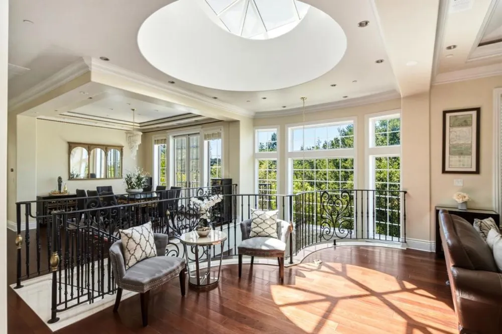 730 S El Monte Avenue Los Altos, CA 94022