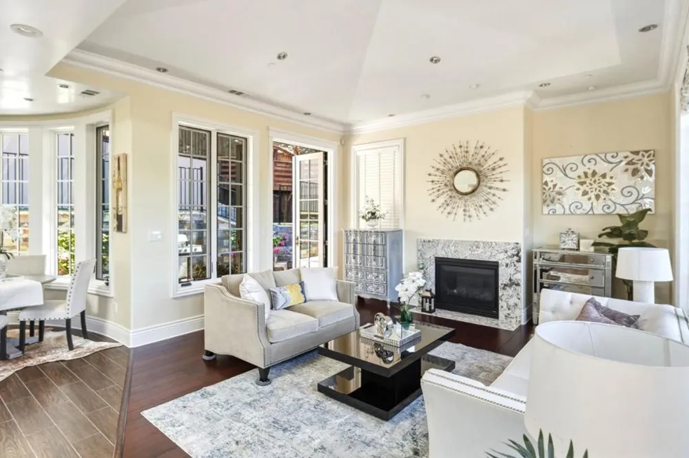 730 S El Monte Avenue Los Altos, CA 94022