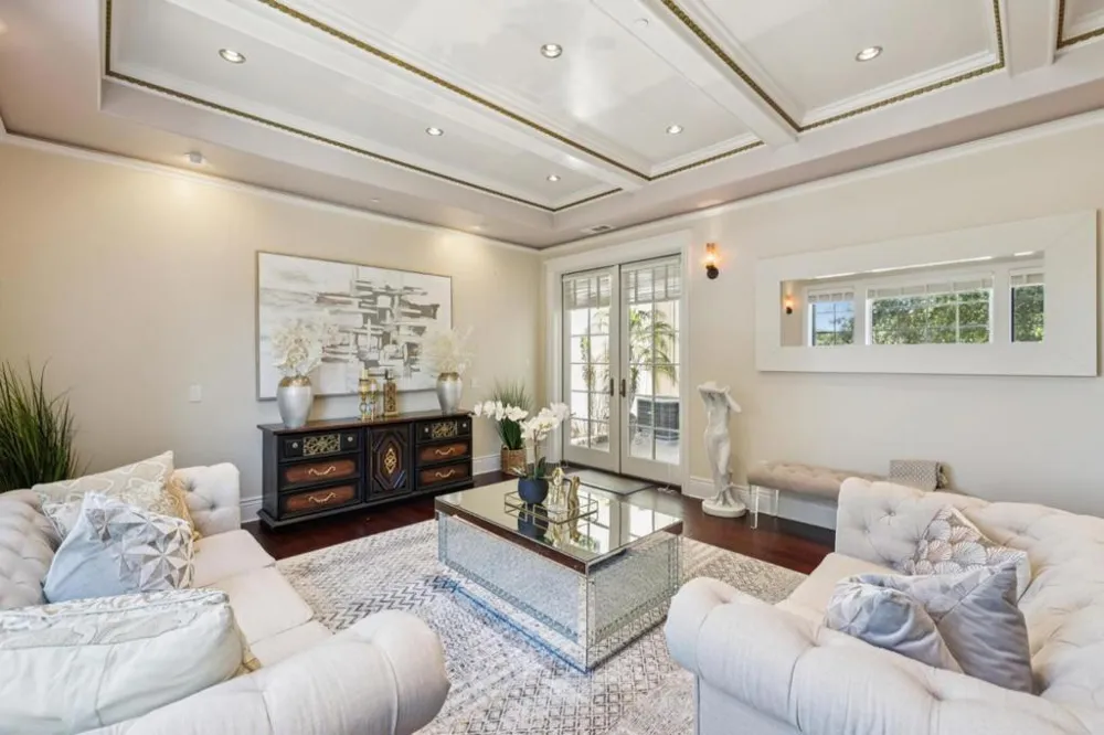 730 S El Monte Avenue Los Altos, CA 94022