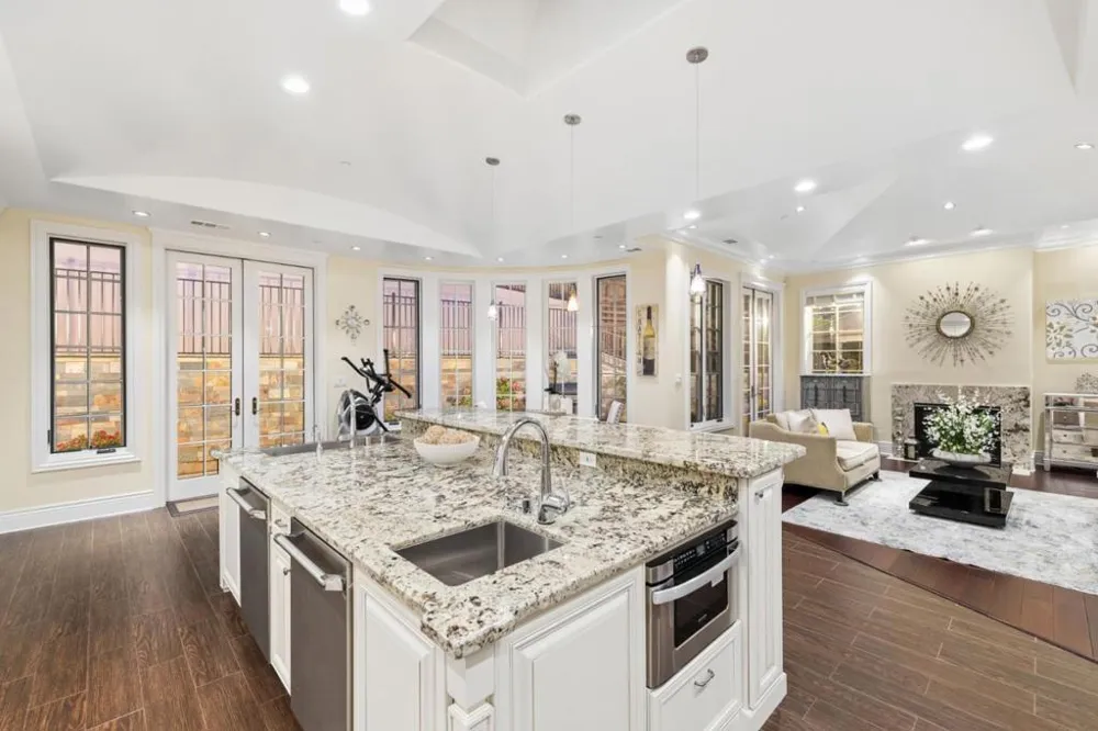 730 S El Monte Avenue Los Altos, CA 94022